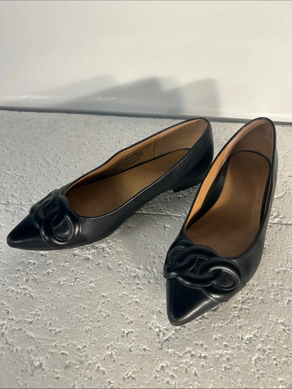 Vionic SZ 7 Arielle Black Leather Pointed Toe Comfort Flats Old $ Office Staple